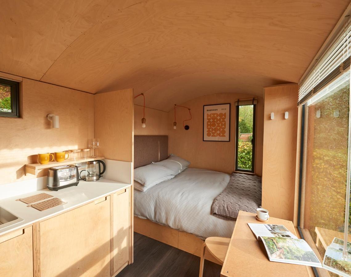 Hut64 Villa Alderbury Ngoại thất bức ảnh